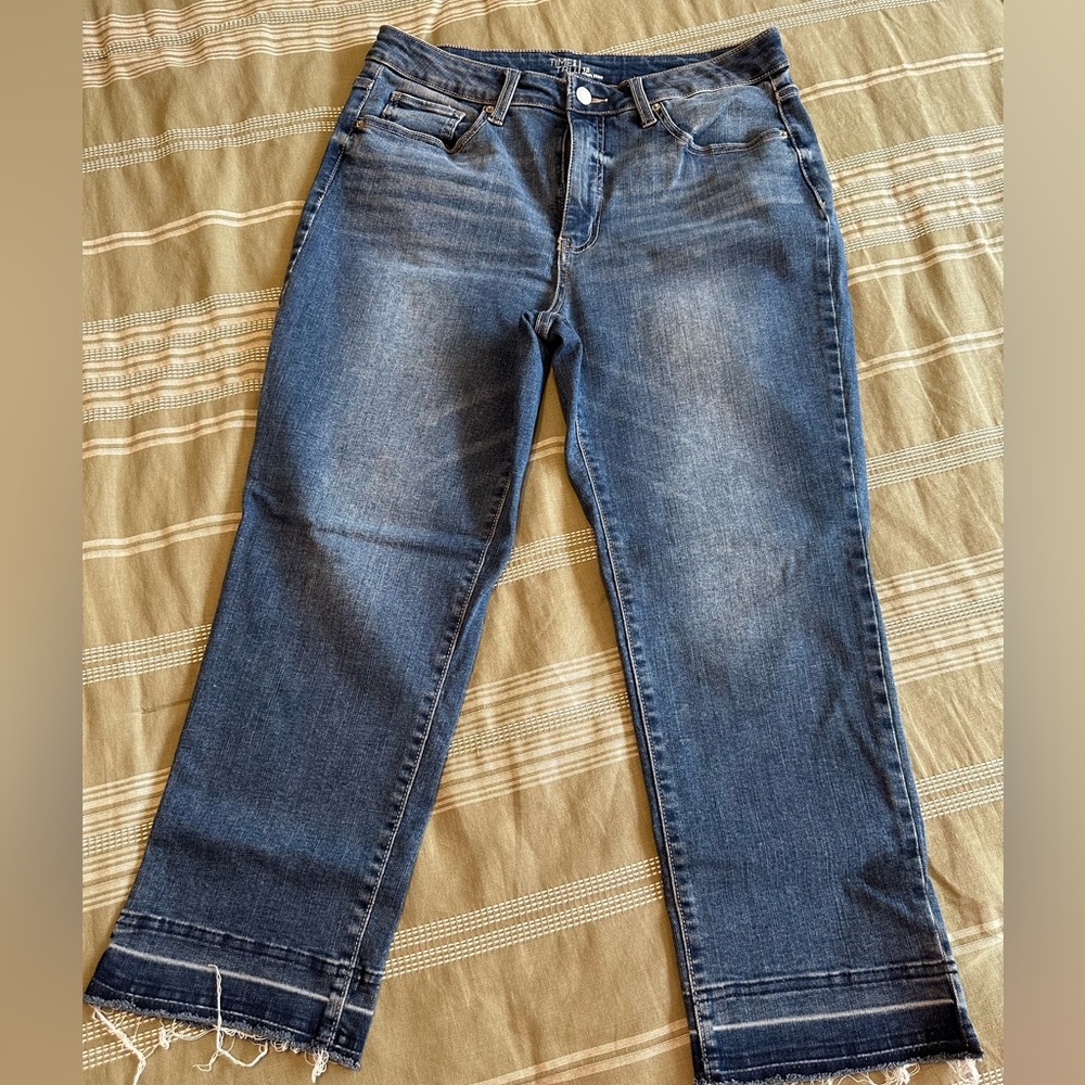 Time & Tru high rise jeans